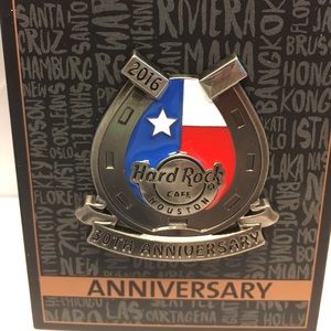 NWT 2016 30th Anniversary Houston Hard Rock Pin